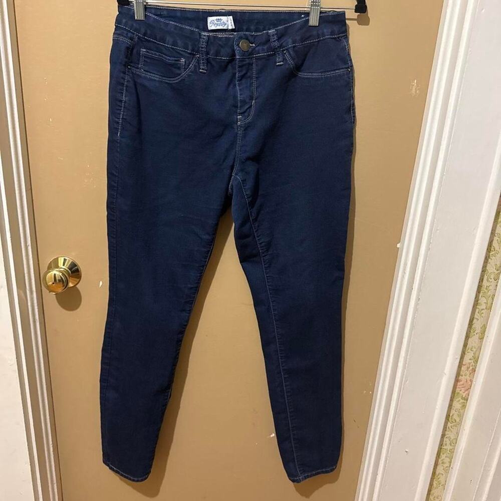 Navy blue skinny jeans in